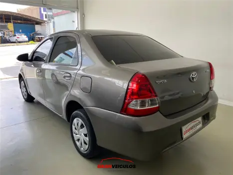 TOYOTA Etios Sedan 1.5 16V 4P FLEX X PLUS AUTOMTICO, Foto 6