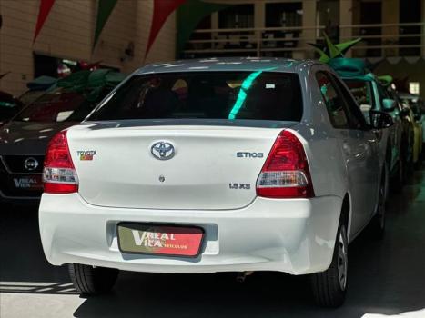 TOYOTA Etios Sedan 1.5 16V 4P FLEX XS AUTOMÁTICO, Foto 10 TOYOTA Etios Sedan 1.5 16V 4P FLEX XS AUTOMÁTICO, Foto 10
