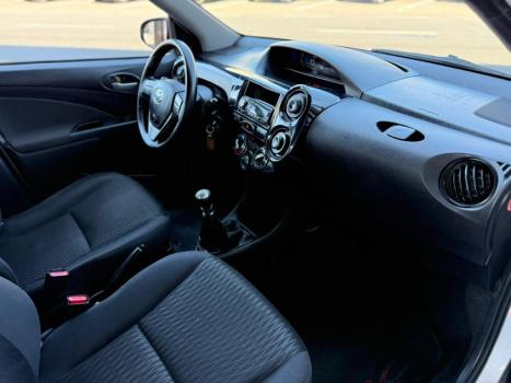 TOYOTA Etios Sedan 1.5 16V 4P FLEX X, Foto 8