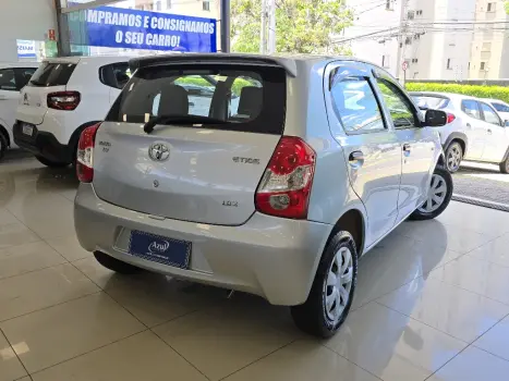 TOYOTA Etios Sedan 1.3 16V 4P FLEX X, Foto 6