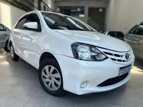 TOYOTA Etios Sedan 1.5 16V 4P FLEX XLS, Foto 2