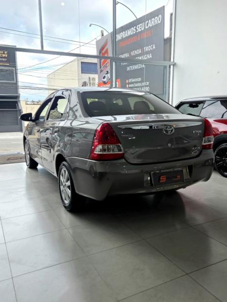 TOYOTA Etios Sedan 1.5 16V 4P FLEX XLS AUTOM�TICO, Foto 3