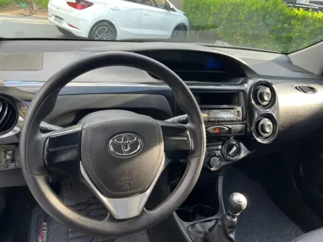 TOYOTA Etios Sedan 1.5 16V 4P FLEX X, Foto 9