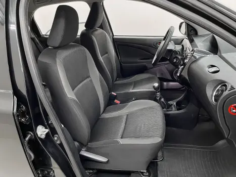 TOYOTA Etios Sedan 1.5 16V 4P FLEX X PLUS, Foto 6