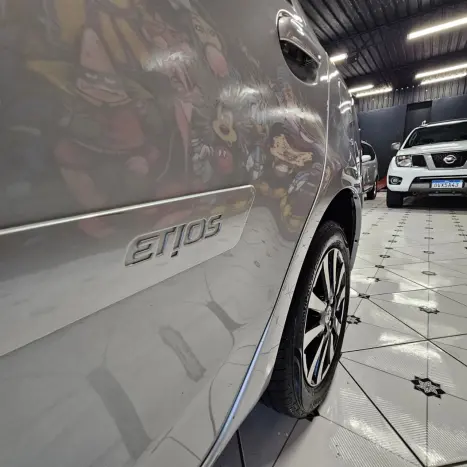 TOYOTA Etios Sedan 1.5 16V 4P FLEX PLATINUM, Foto 5