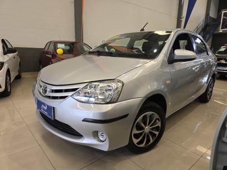 TOYOTA Etios Sedan 1.5 16V 4P FLEX XS AUTOM�TICO, Foto 3