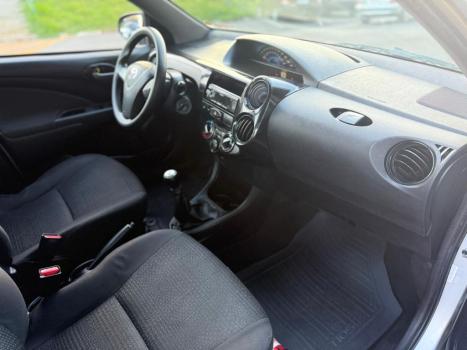 TOYOTA Etios Sedan 1.5 16V 4P FLEX X PLUS, Foto 6