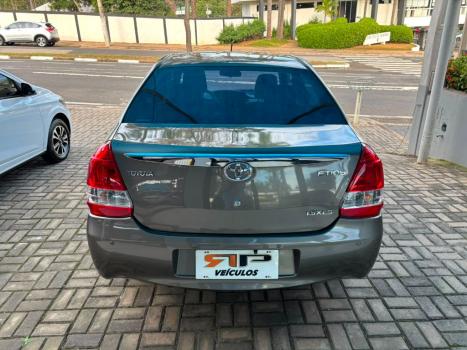TOYOTA Etios Sedan 1.5 16V 4P FLEX XLS AUTOM�TICO, Foto 4