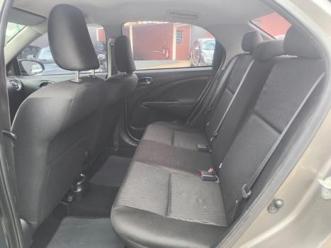TOYOTA Etios Sedan 1.5 16V 4P FLEX X PLUS, Foto 8