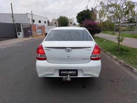 TOYOTA Etios Sedan 1.5 16V 4P FLEX XLS AUTOM�TICO, Foto 3