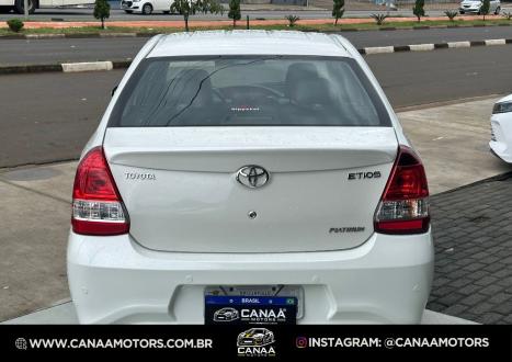 TOYOTA Etios Sedan 1.5 16V 4P FLEX PLATINUM AUTOM�TICO, Foto 6