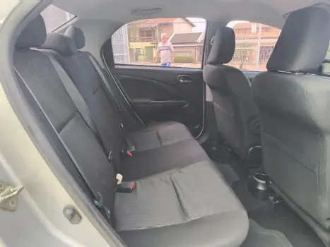 TOYOTA Etios Sedan 1.5 16V 4P FLEX X PLUS AUTOMÁTICO, Foto 16