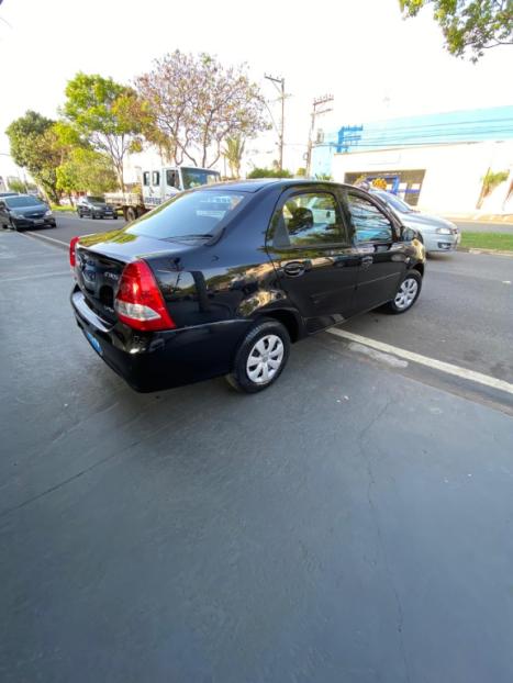 TOYOTA Etios Sedan 1.5 16V 4P FLEX XS, Foto 3