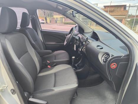 TOYOTA Etios Sedan 1.5 16V 4P FLEX X PLUS AUTOMÁTICO, Foto 3