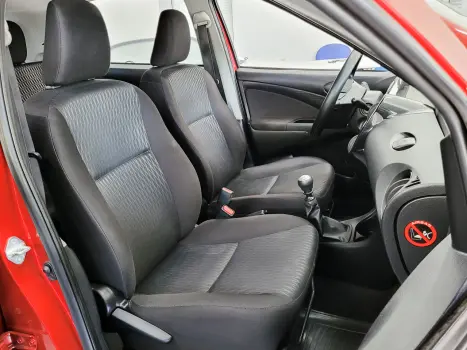 TOYOTA Etios Sedan 1.3 16V 4P FLEX X, Foto 9