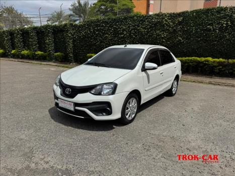 TOYOTA Etios Sedan , Foto 3
