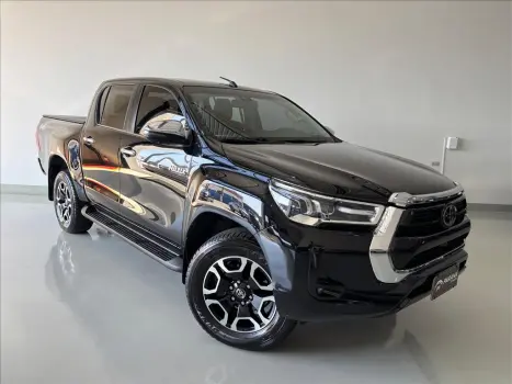 TOYOTA Hilux Caminhonete 2.8 16V SRX 4X4 TURBO DIESEL CABINE DUPLA AUTOMTICO, Foto 3