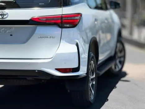 TOYOTA Hilux Caminhonete , Foto 9