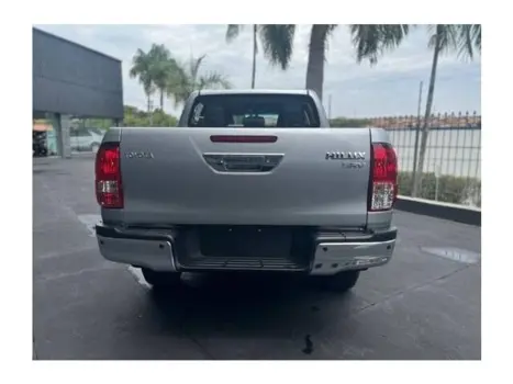 TOYOTA Hilux Caminhonete 2.8 16V SRV 4X4 DIESEL CABINE DUPLA AUTOM�TICO, Foto 5