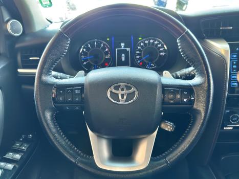 TOYOTA Hilux Caminhonete , Foto 18