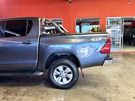 TOYOTA Hilux Caminhonete , Foto 2