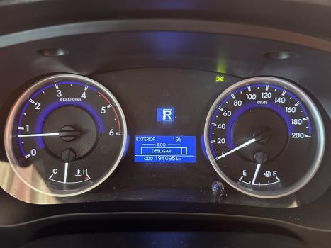 TOYOTA Hilux Caminhonete , Foto 12
