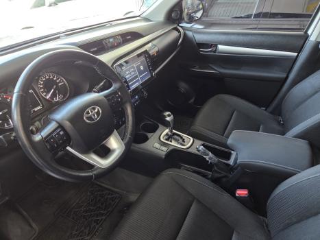 TOYOTA Hilux Caminhonete 2.8 16V 4P SR 4X4 DIESEL CABINE DUPLA AUTOMÁTICO, Foto 10 TOYOTA Hilux Caminhonete 2.8 16V 4P SR 4X4 DIESEL CABINE DUPLA AUTOMÁTICO, Foto 10