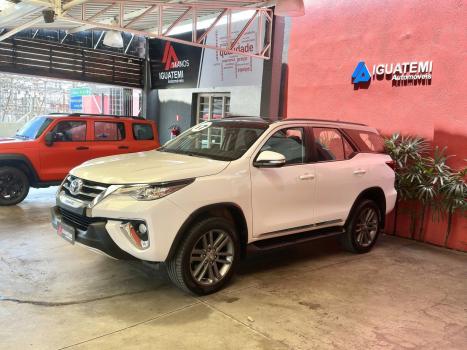 TOYOTA Hilux Caminhonete , Foto 12