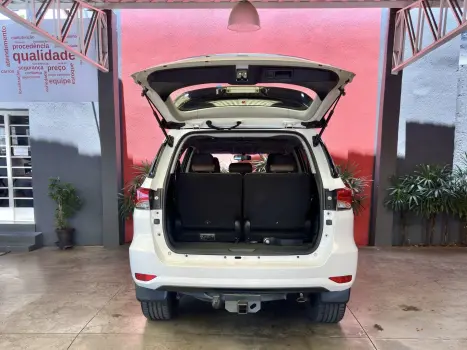 TOYOTA Hilux Caminhonete , Foto 22