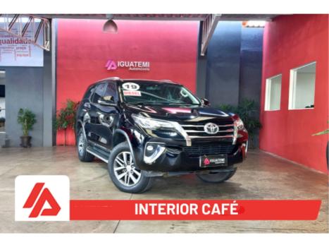 TOYOTA Hilux Caminhonete , Foto 1