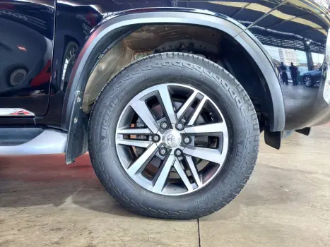 TOYOTA Hilux Caminhonete , Foto 7