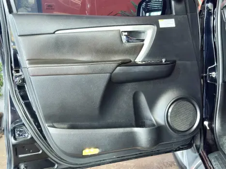 TOYOTA Hilux Caminhonete , Foto 8