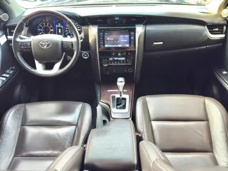 TOYOTA Hilux Caminhonete , Foto 19