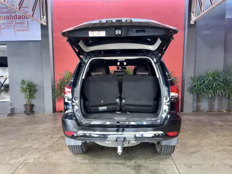 TOYOTA Hilux Caminhonete , Foto 26