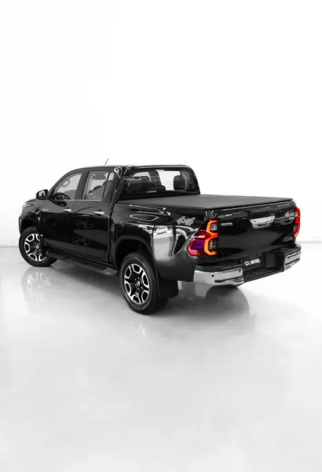 TOYOTA Hilux Caminhonete 2.8 16V SRX 50 ANOS 4X4 TURBO DIESEL CABINE DUPLA AUTOMTICO, Foto 4