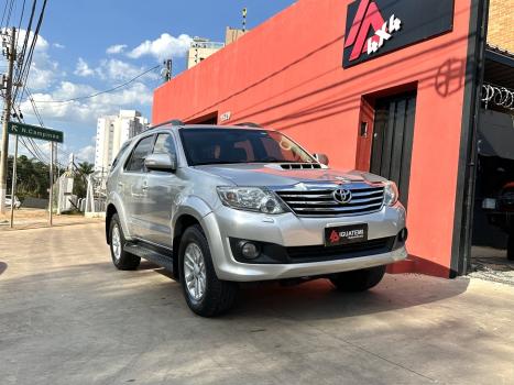 TOYOTA Hilux Caminhonete , Foto 1