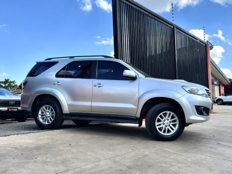 TOYOTA Hilux Caminhonete , Foto 13