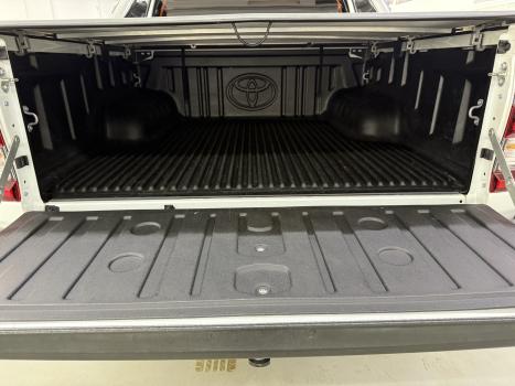 TOYOTA Hilux Caminhonete 2.8 16V SRX 4X4 TURBO DIESEL CABINE DUPLA AUTOM�TICO, Foto 7