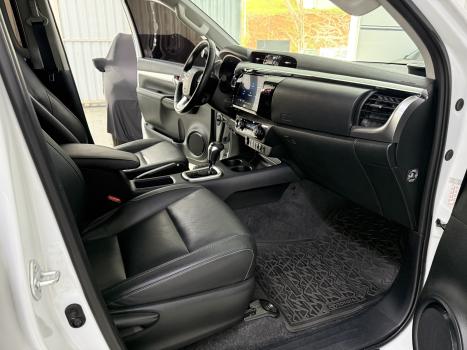 TOYOTA Hilux Caminhonete 2.8 16V SRX 4X4 TURBO DIESEL CABINE DUPLA AUTOM�TICO, Foto 12