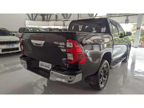 TOYOTA Hilux Caminhonete 2.8 16V SRX 4X4 TURBO DIESEL CABINE DUPLA AUTOM�TICO, Foto 5