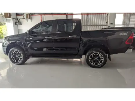 TOYOTA Hilux Caminhonete 2.8 16V SRX 4X4 TURBO DIESEL CABINE DUPLA AUTOM�TICO, Foto 8