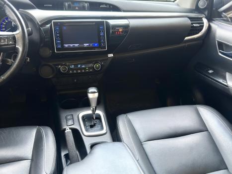 TOYOTA Hilux Caminhonete 2.7 16V 4P SRV FLEX CABINE DUPLA AUTOM�TICO, Foto 13