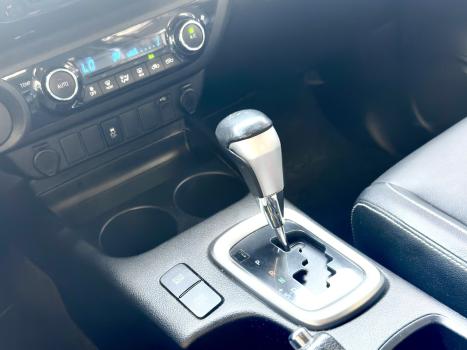 TOYOTA Hilux Caminhonete 2.7 16V 4P SRV FLEX CABINE DUPLA AUTOM�TICO, Foto 14