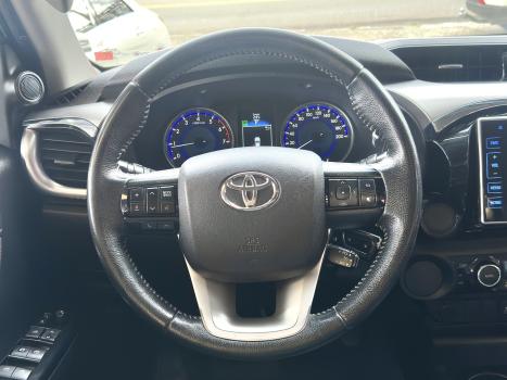 TOYOTA Hilux Caminhonete 2.7 16V 4P SRV FLEX CABINE DUPLA AUTOM�TICO, Foto 15
