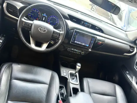 TOYOTA Hilux Caminhonete 2.7 16V 4P SRV FLEX CABINE DUPLA AUTOM�TICO, Foto 16