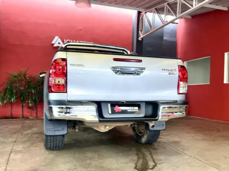 TOYOTA Hilux Caminhonete 2.7 16V 4P SRV FLEX CABINE DUPLA AUTOM�TICO, Foto 6