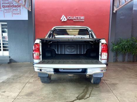 TOYOTA Hilux Caminhonete 2.7 16V 4P SRV FLEX CABINE DUPLA AUTOM�TICO, Foto 7