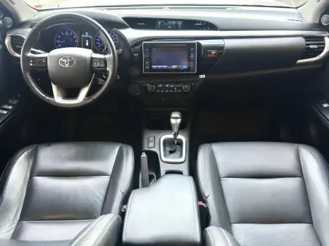 TOYOTA Hilux Caminhonete 2.7 16V 4P SRV FLEX CABINE DUPLA AUTOM�TICO, Foto 17