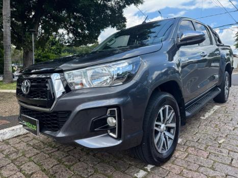 TOYOTA Hilux Caminhonete 2.8 16V SRV 4X4 DIESEL CABINE DUPLA AUTOM�TICO, Foto 3
