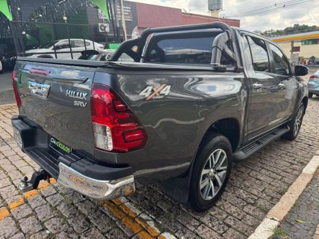 TOYOTA Hilux Caminhonete 2.8 16V SRV 4X4 DIESEL CABINE DUPLA AUTOM�TICO, Foto 4